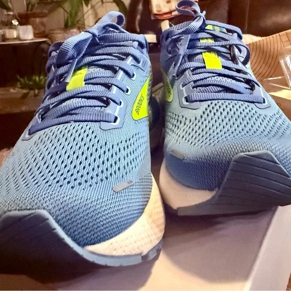 Brooks Adrenaline GTS 22 Athletic Shoes Womens size US 10 (B) medium Blue - Picture 2 of 7